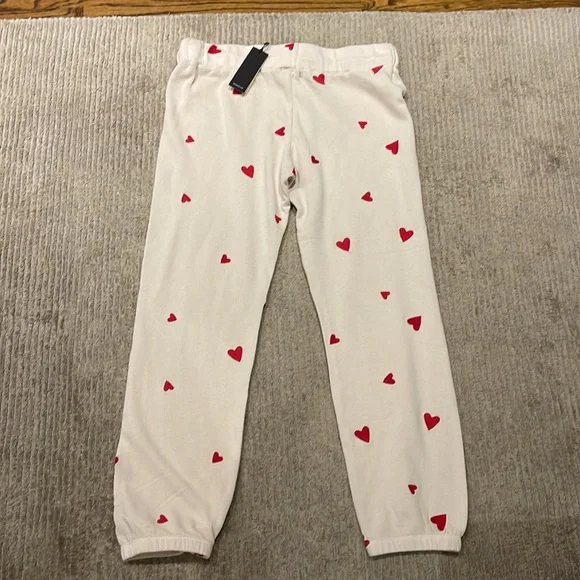 Monrow beige with red heart joggers - Picture 4 of 4